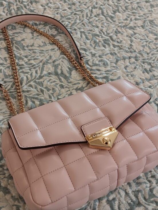 Michael Kors Handbags - Michael Kors Blush Quilted Shoulder Bag with Gold Chain